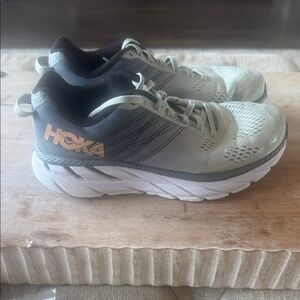 Hoka one one women’s 7 Gray Athletic Shoes